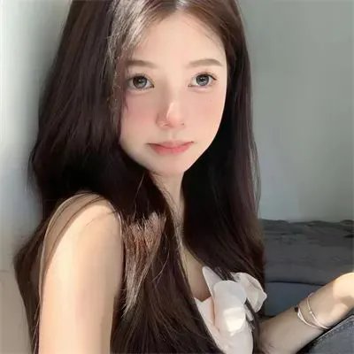 雾锁青松终见月